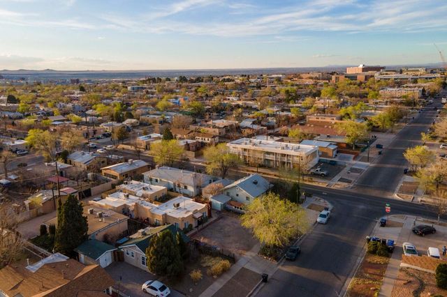 403 Columbia Drive SE, Albuquerque, NM 87106