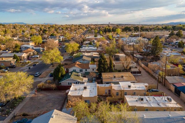 403 Columbia Drive SE, Albuquerque, NM 87106