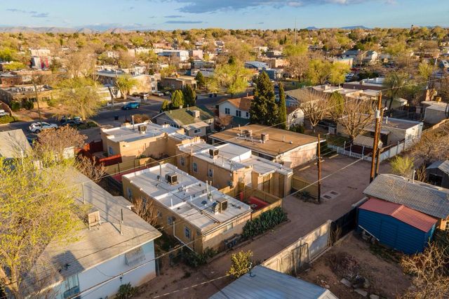 403 Columbia Drive SE, Albuquerque, NM 87106