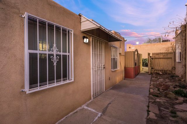 403 Columbia Drive SE, Albuquerque, NM 87106