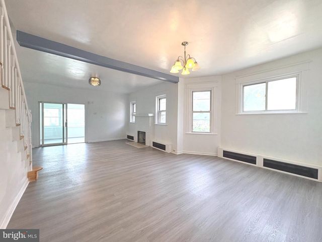 2241 KNORR ST, Philadelphia, PA 19149
