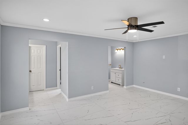 835 38th Street SE, Paris, TX 75462