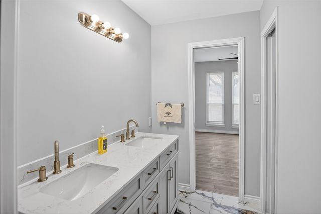 835 38th Street SE, Paris, TX 75462