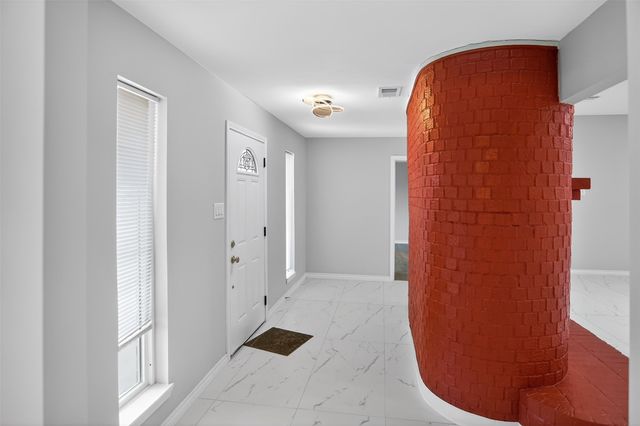 835 38th Street SE, Paris, TX 75462