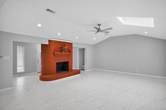 835 38th Street SE, Paris, TX 75462