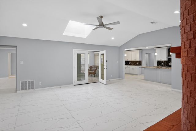 835 38th Street SE, Paris, TX 75462