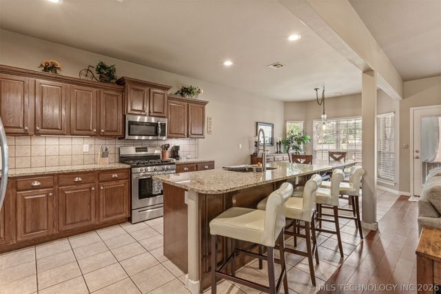 11110 S 3rd Street, Jenks, OK 74037