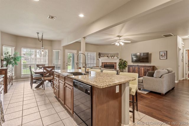 11110 S 3rd Street, Jenks, OK 74037