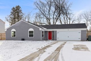 9 Fieldcrest Drive, Montgomery, IL 60538