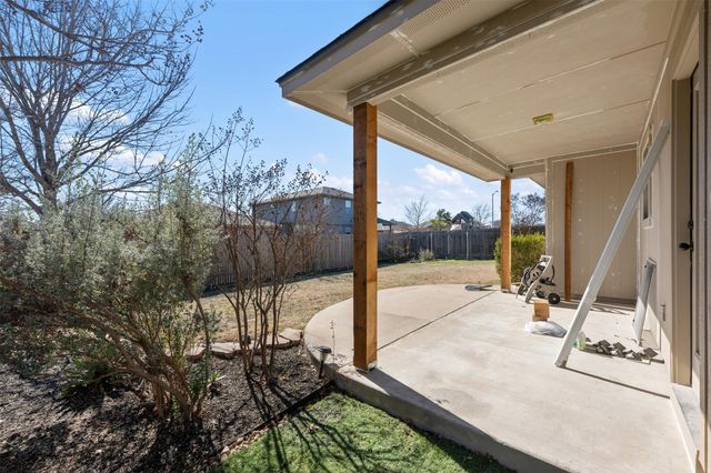 1016 Flanagan DR, Leander, TX 78641