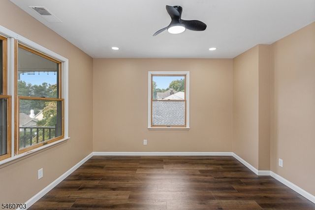 10 Cayuga Trl, Wayne Twp., NJ 07470