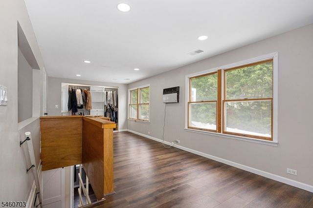 10 Cayuga Trl, Wayne Twp., NJ 07470
