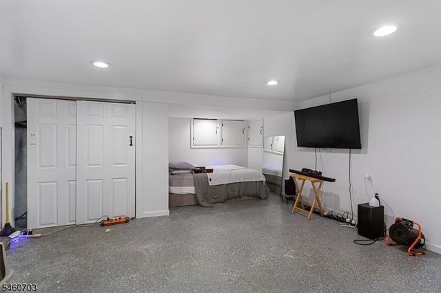 10 Cayuga Trl, Wayne Twp., NJ 07470