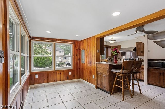 10 Cayuga Trl, Wayne Twp., NJ 07470