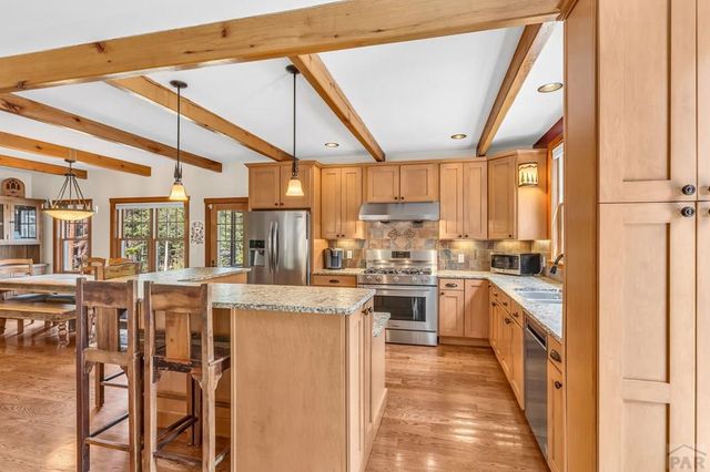 10 Robert Rd, Rye, CO 81069