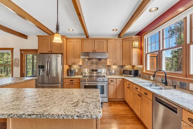 10 Robert Rd, Rye, CO 81069