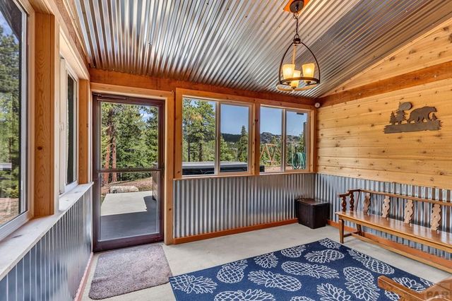 10 Robert Rd, Rye, CO 81069