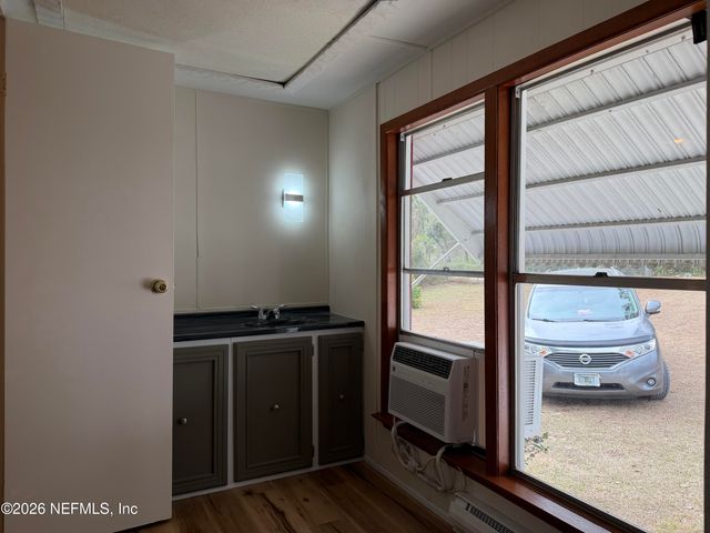 110 KITTY Lane, Interlachen, FL 32148