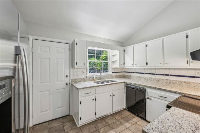 2762 Dresden NE Drive, Atlanta, GA 30341