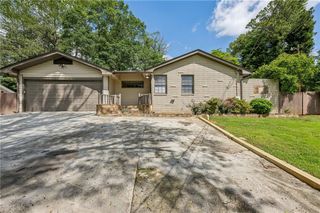 2762 Dresden NE Drive, Atlanta, GA 30341