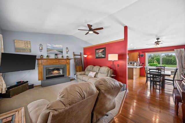 501 Davis STREET, Elkhorn, WI 53121