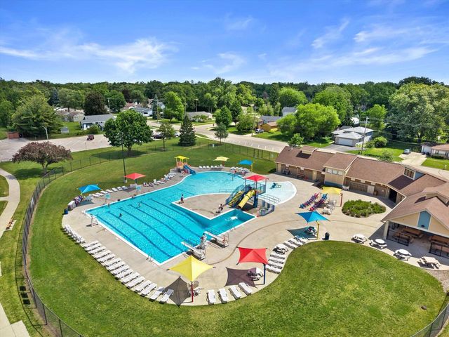 501 Davis STREET, Elkhorn, WI 53121
