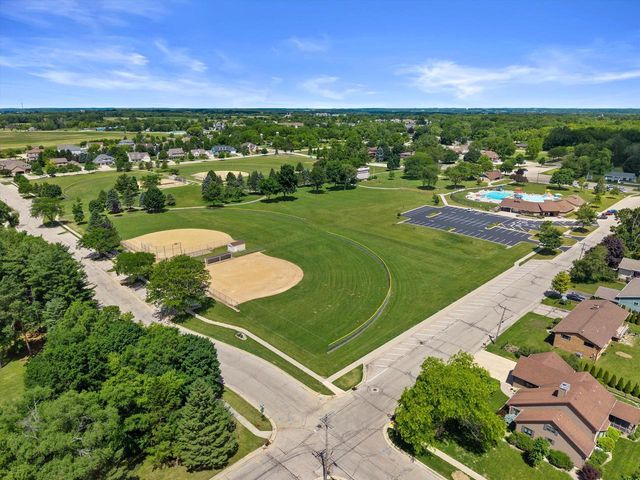 501 Davis STREET, Elkhorn, WI 53121