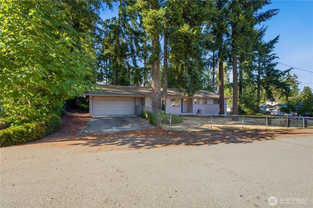 1404 SW 360th Street, Federal Way, WA 98023