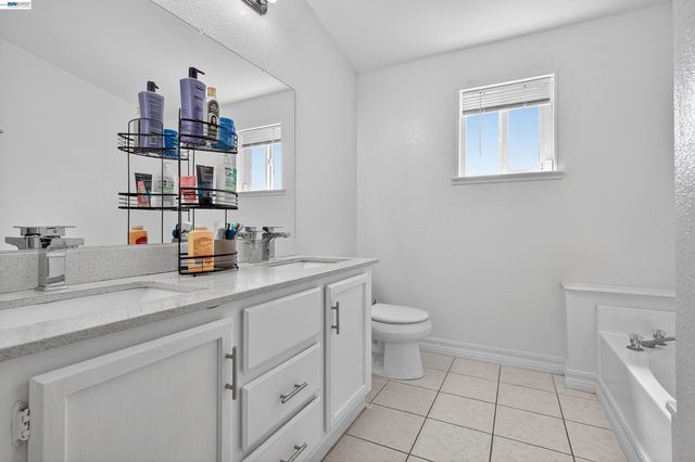 628 S 17Th St, Richmond, CA 94804