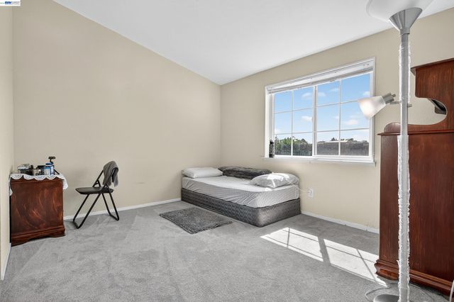 628 S 17Th St, Richmond, CA 94804