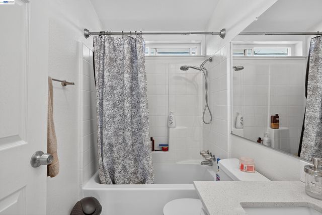 628 S 17Th St, Richmond, CA 94804