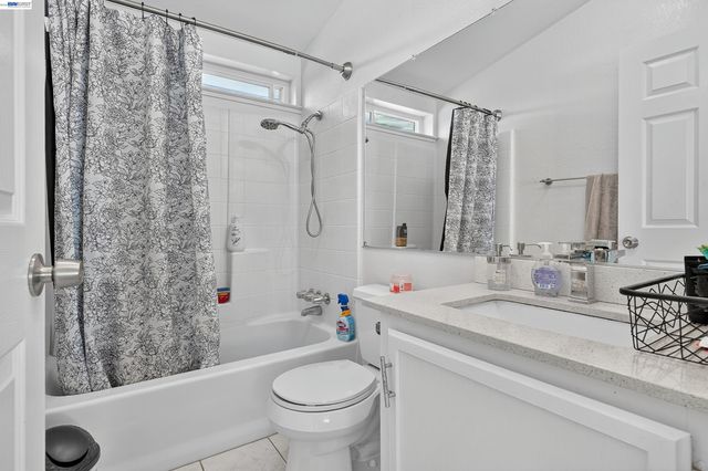 628 S 17Th St, Richmond, CA 94804