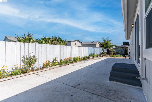 628 S 17Th St, Richmond, CA 94804