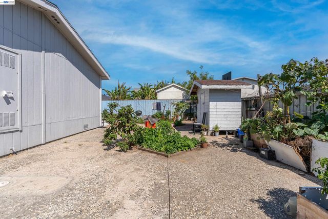 628 S 17Th St, Richmond, CA 94804