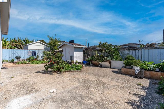 628 S 17Th St, Richmond, CA 94804