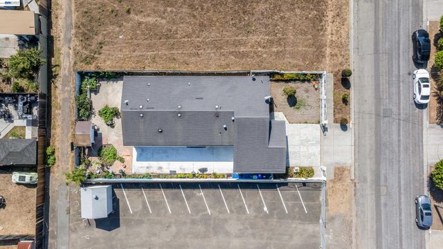 628 S 17Th St, Richmond, CA 94804