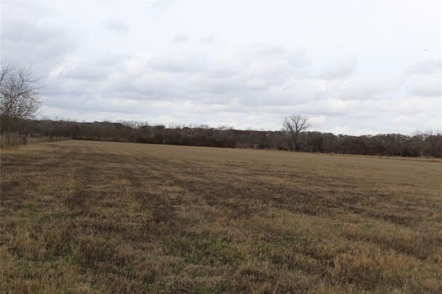 5555 County Road 135 Road, Wharton, TX 77488