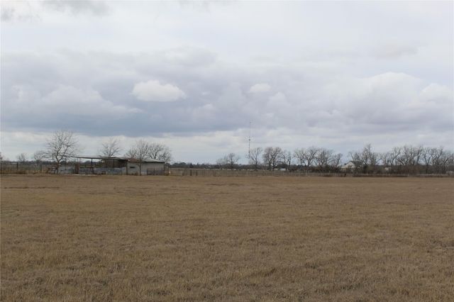 5555 County Road 135 Road, Wharton, TX 77488