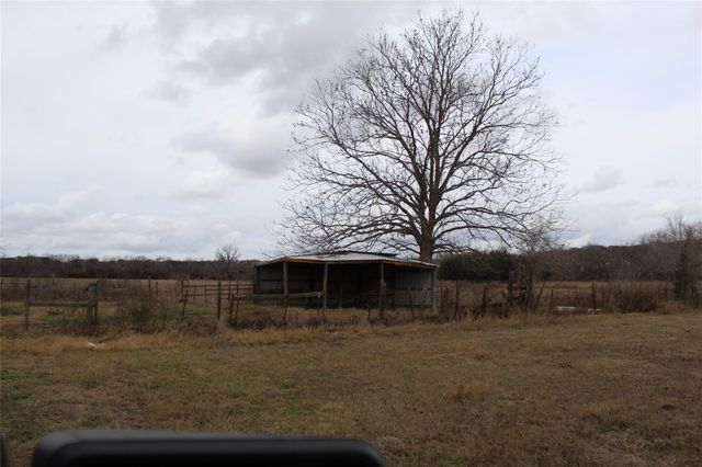 5555 County Road 135 Road, Wharton, TX 77488