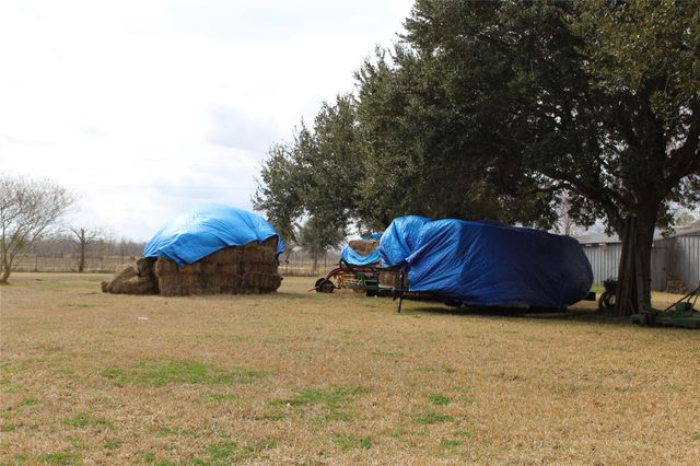 5555 County Road 135 Road, Wharton, TX 77488