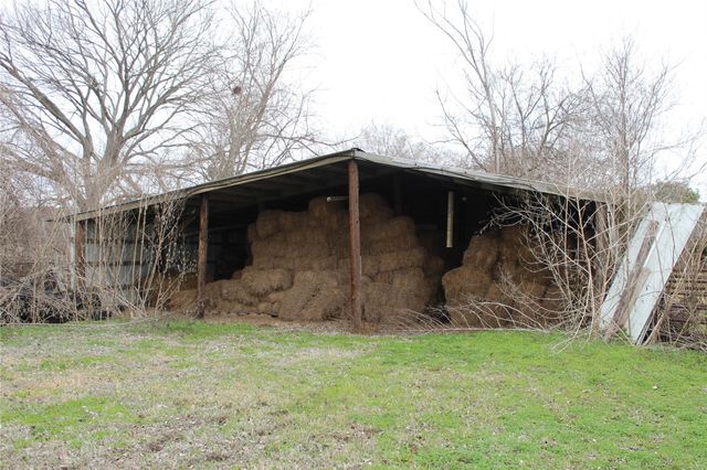 5555 County Road 135 Road, Wharton, TX 77488