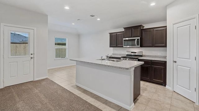 637 Cofer Way, Fort Worth, TX 76131