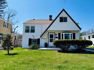 860 S Spring Road, Elmhurst, IL 60126
