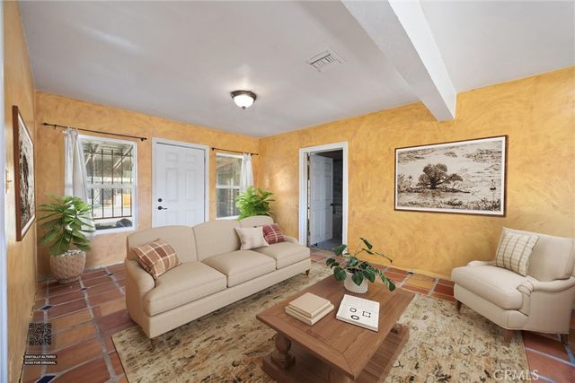 552 Pepper, Bakersfield, CA 93307
