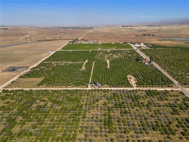 552 Pepper, Bakersfield, CA 93307