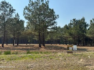 100 Cutter Bay South Street, Stonewall, NC 28583