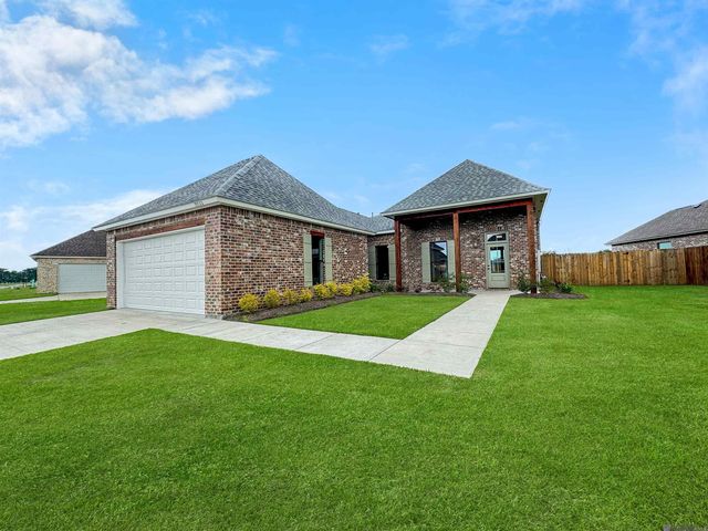 39532 Hernando De Soto Dr, Darrow, LA 70725