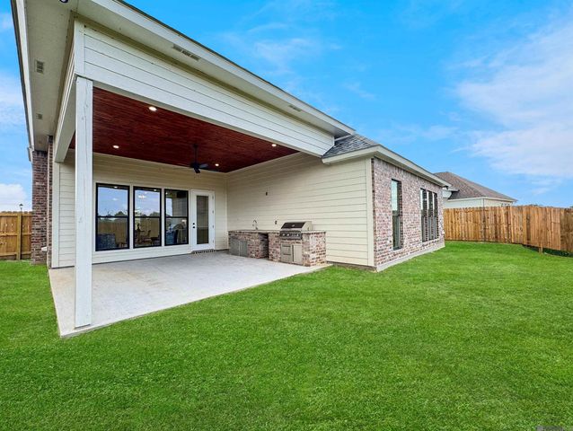 39532 Hernando De Soto Dr, Darrow, LA 70725