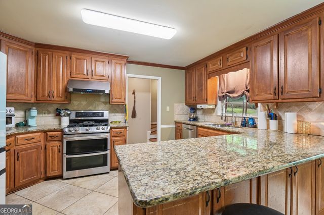 1010 Fairwood Lane NW, Acworth, GA 30101