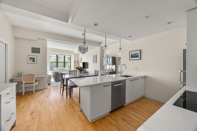 1166 Washington St 301, Boston, MA 02118